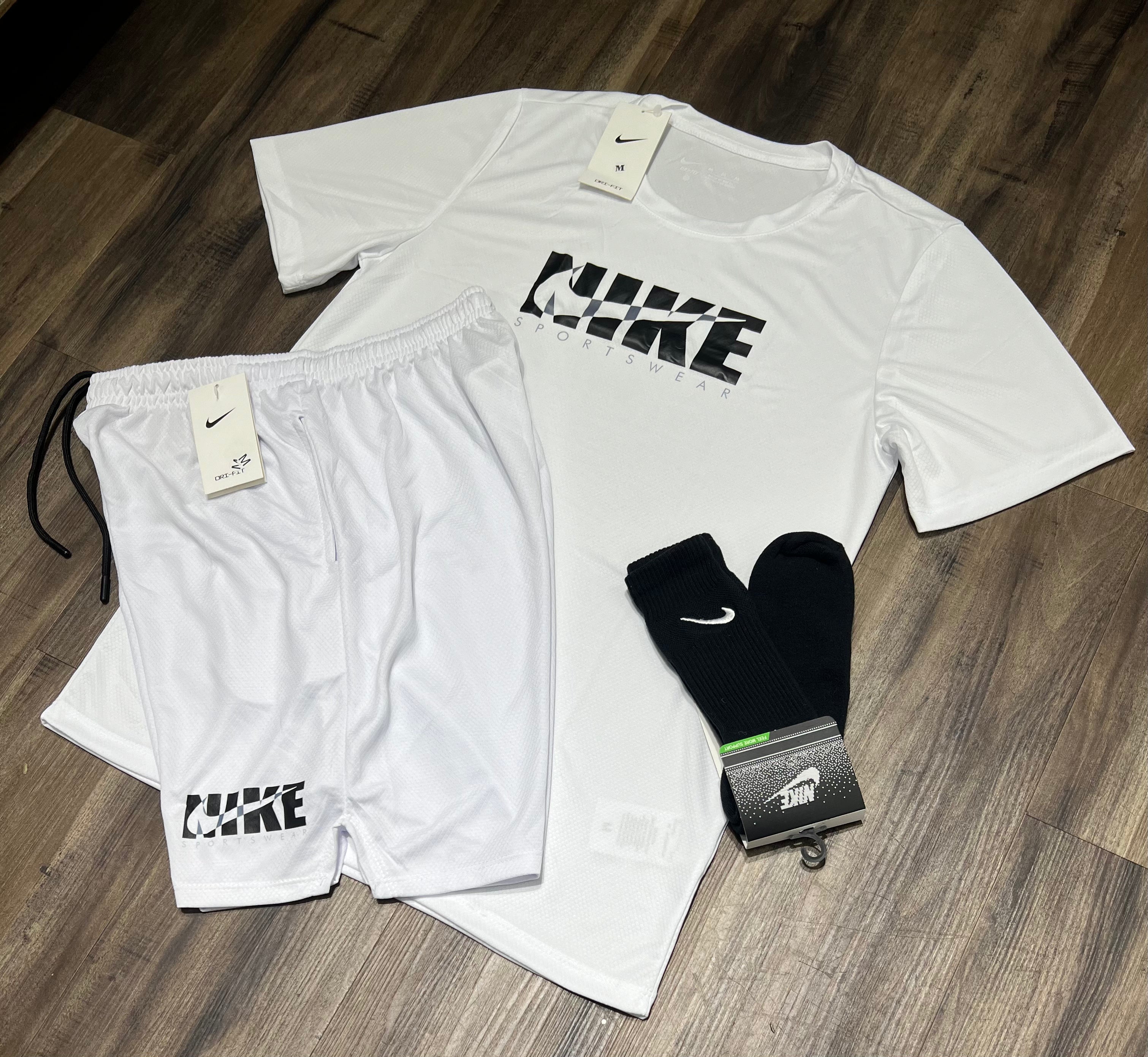 Kit Esportivo Masculino Nike – Camiseta, Shorts e Meia Dry Fit Treino Academia